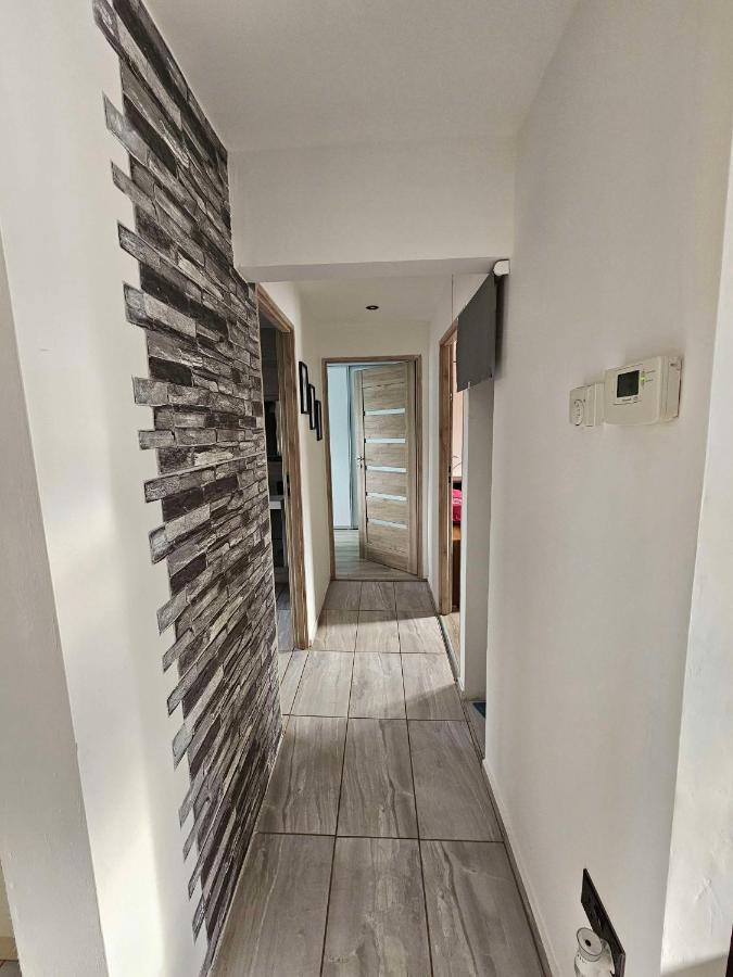 Apartamento Modern Urban Haven: Stylish Getaway Lisburn Exterior foto